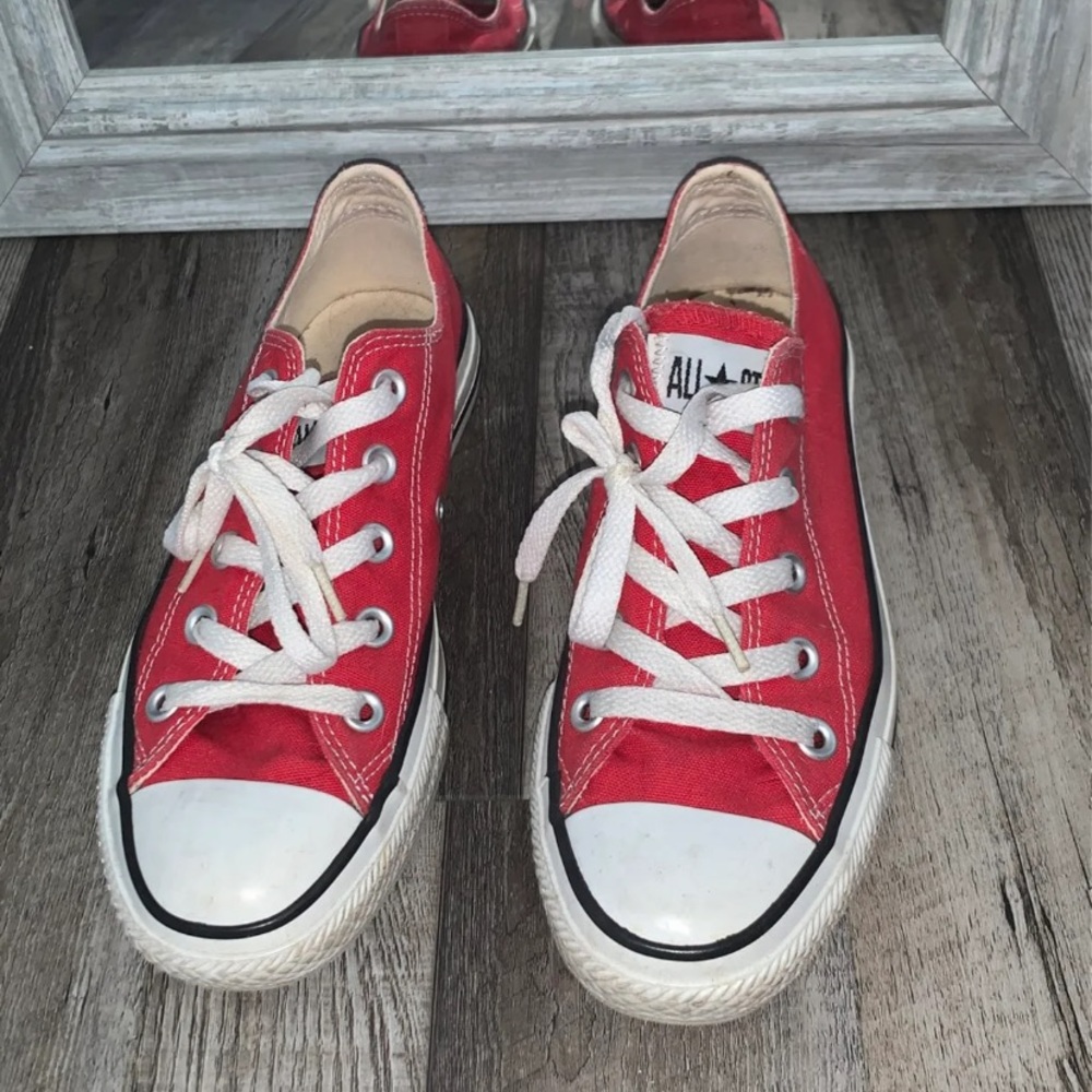 Red converse Chuck Taylor All Star